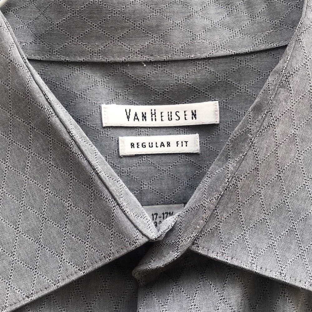 Grey button down. - Picture 2 of 6